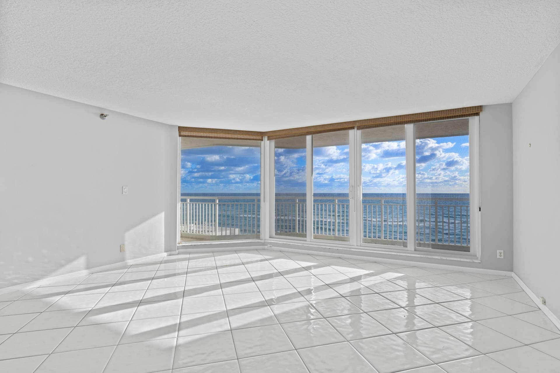 3600 S Ocean Boulevard, #203, South Palm Beach, FL 33480 Living Room