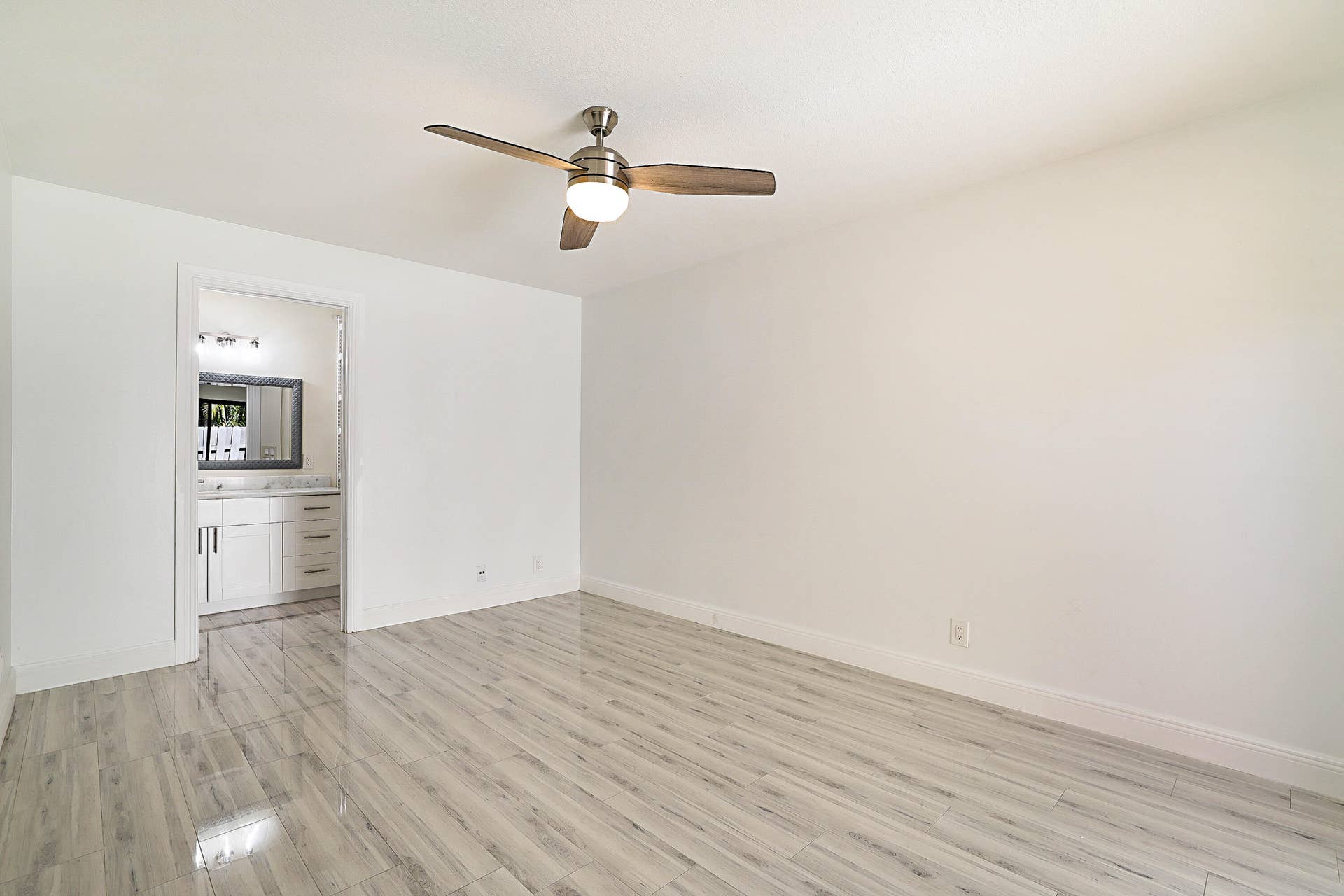 22354 Pineapple Walk Drive, Boca Raton, FL 33433 1000045139