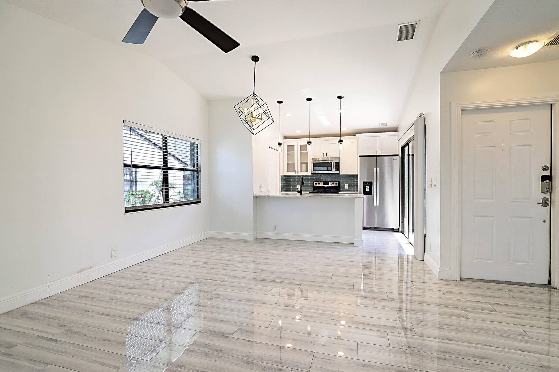 22354 Pineapple Walk Drive, Boca Raton, FL 33433 1000045131