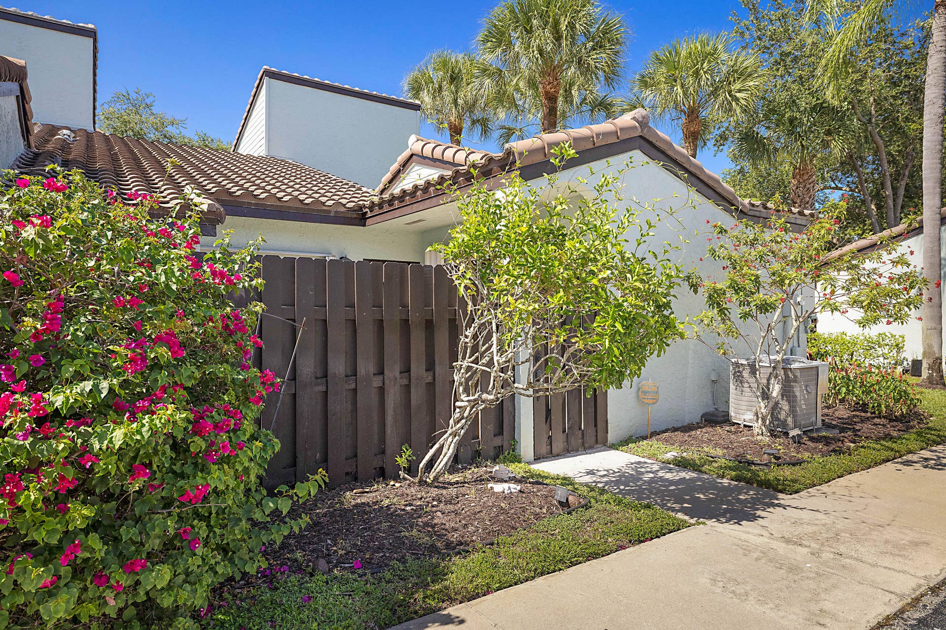 22354 Pineapple Walk Drive, Boca Raton, FL 33433 1000045135