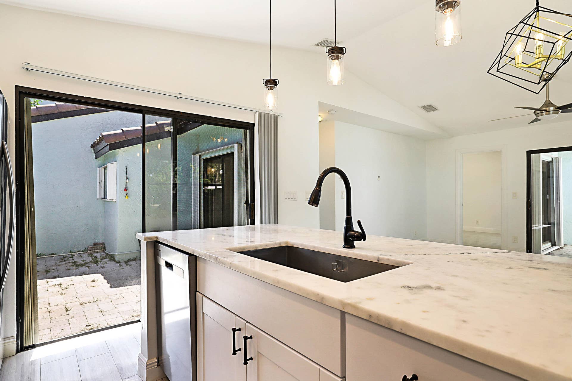 22354 Pineapple Walk Drive, Boca Raton, FL 33433 1000045134