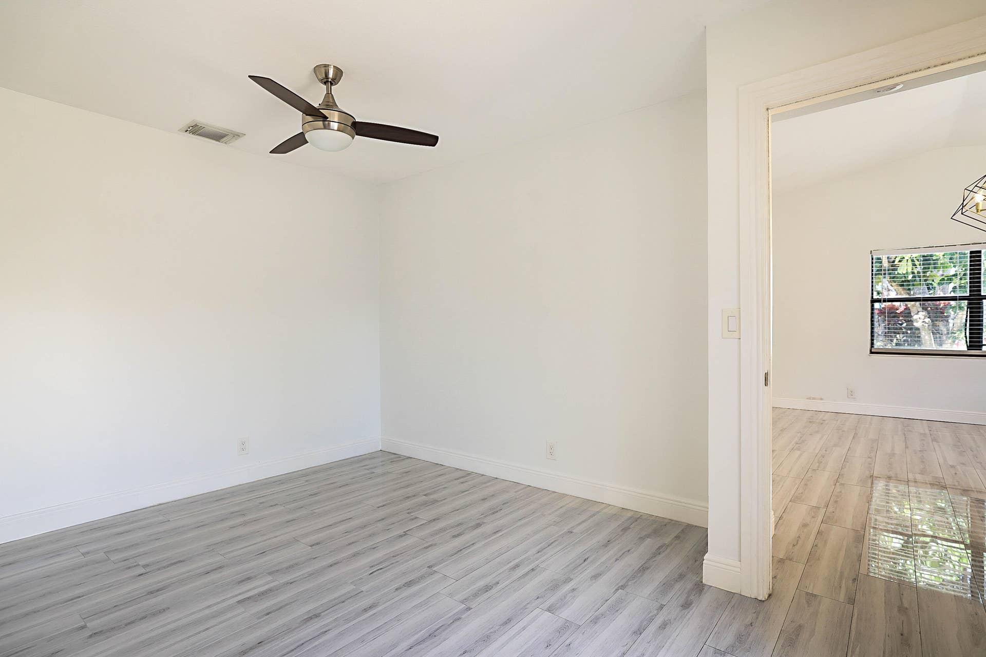 22354 Pineapple Walk Drive, Boca Raton, FL 33433 1000045143