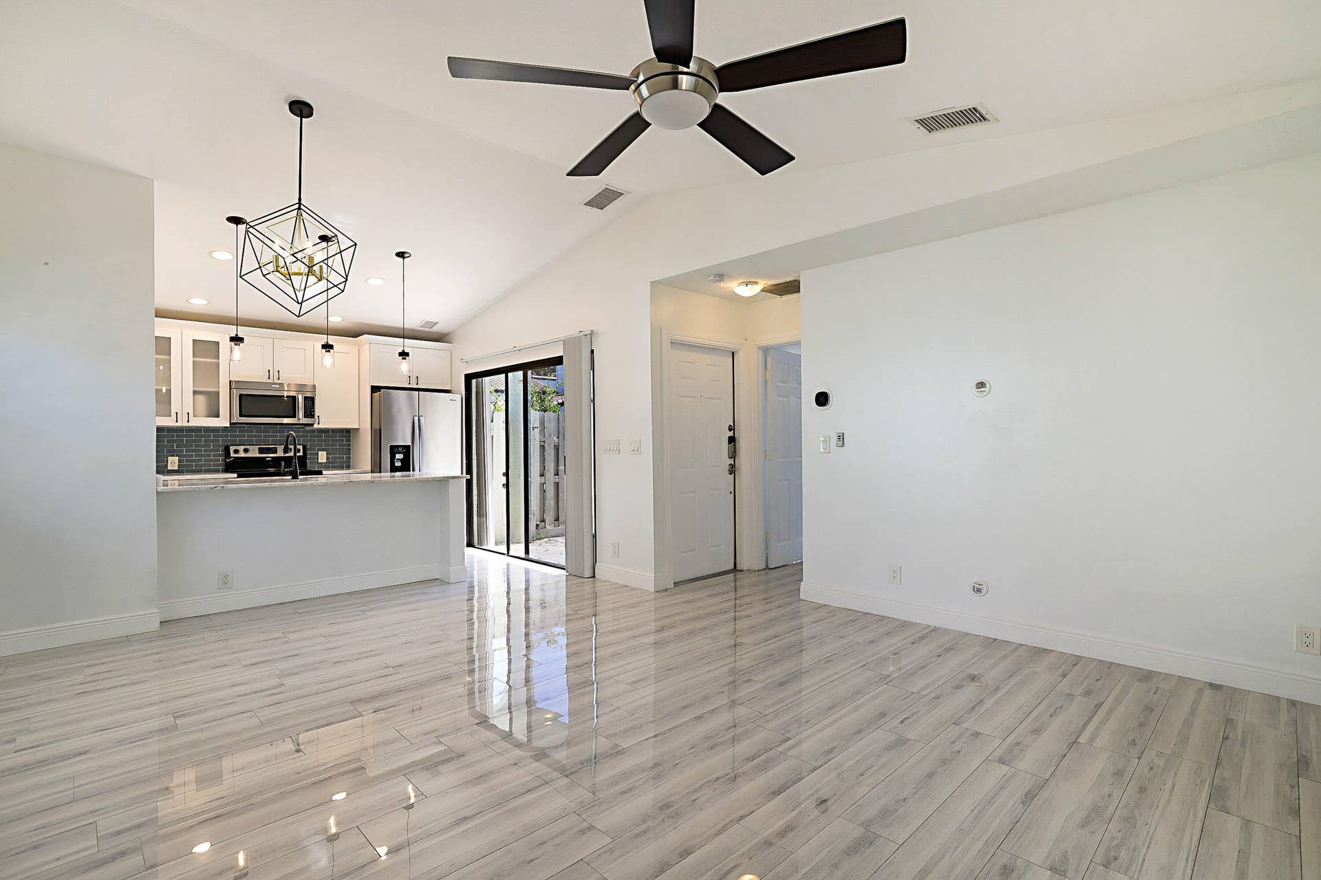 22354 Pineapple Walk Drive, Boca Raton, FL 33433 1000045127