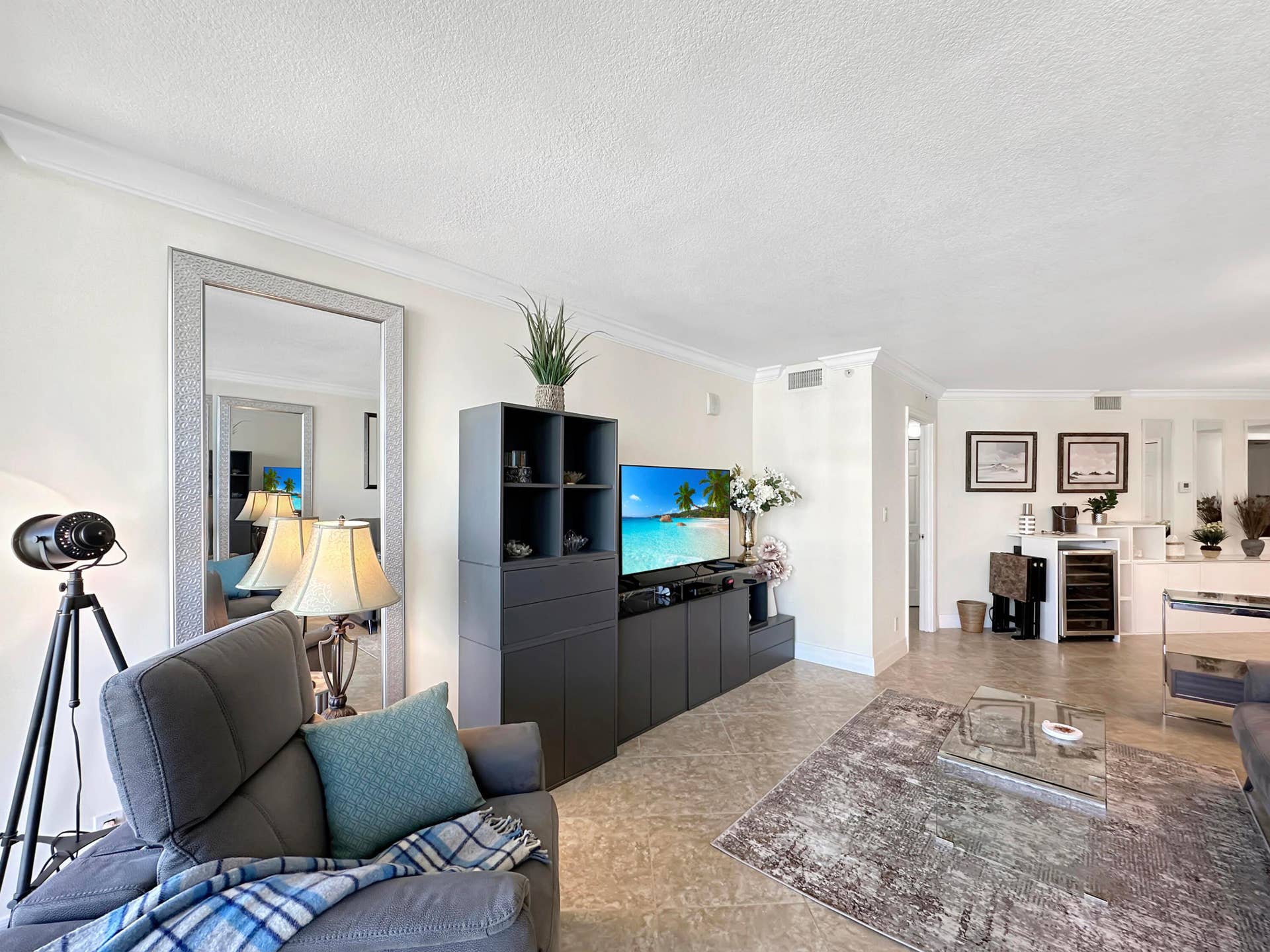 3000 N Ocean Drive, #20 B, Singer Island, FL 33404 Living Room