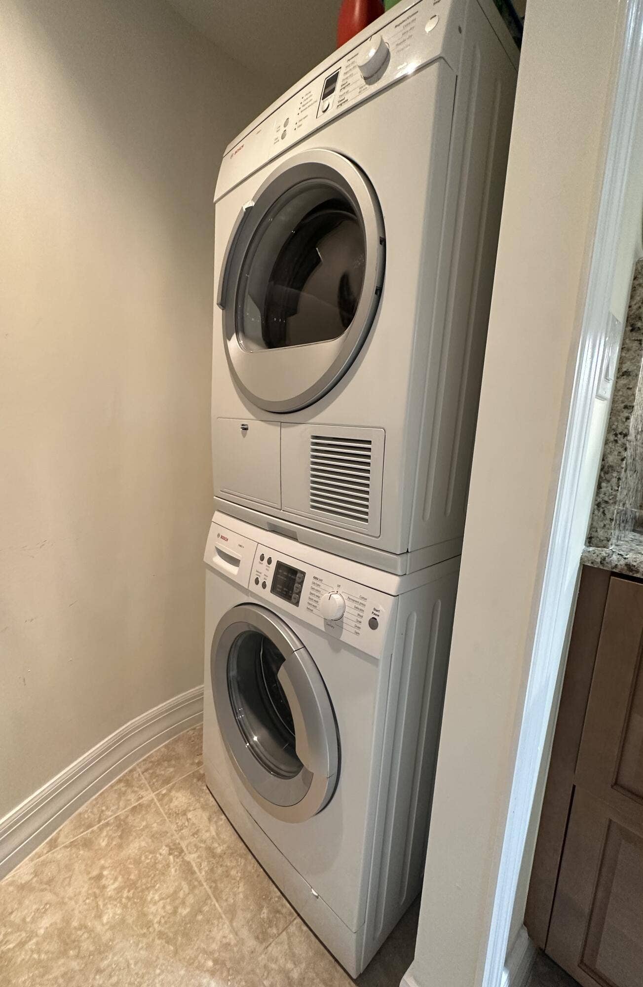 3000 N Ocean Drive, #20 B, Singer Island, FL 33404 Washer/Dryer In Unit