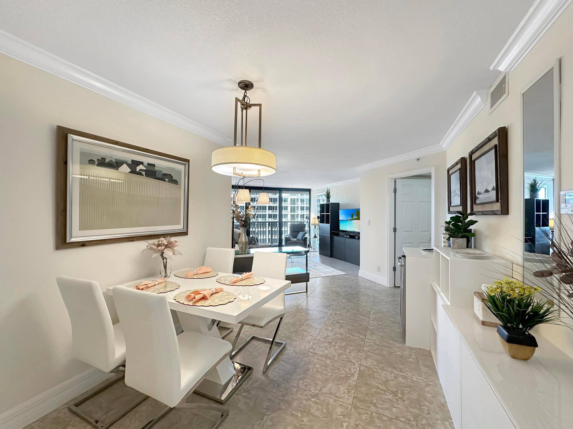 3000 N Ocean Drive, #20 B, Singer Island, FL 33404 Dining Area