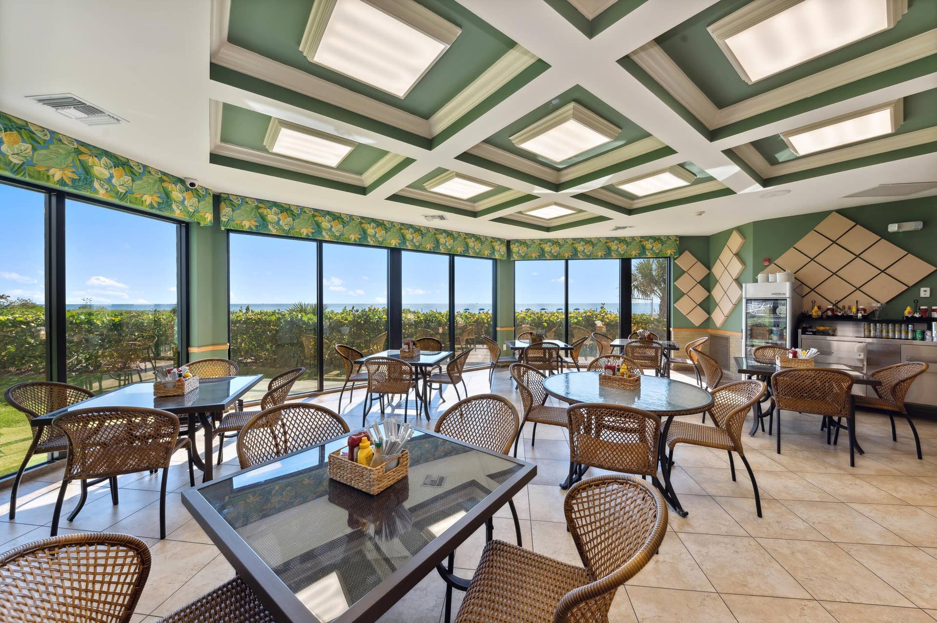 3000 N Ocean Drive, #20 B, Singer Island, FL 33404 15. Gazebo Restaurant