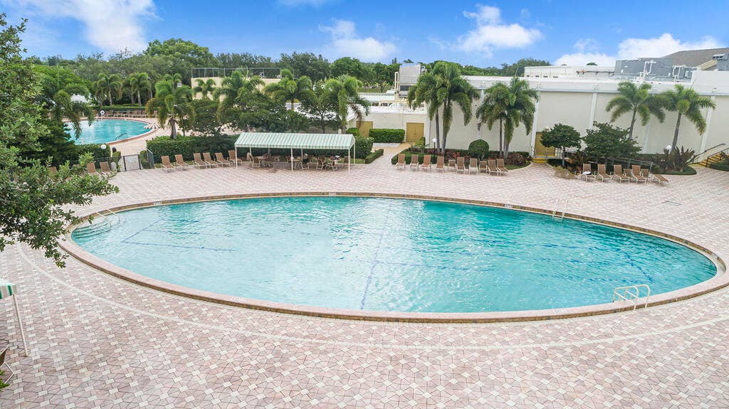 67 Sussex C, #67, West Palm Beach, FL 33417 Main Clubhouse Drone Pool