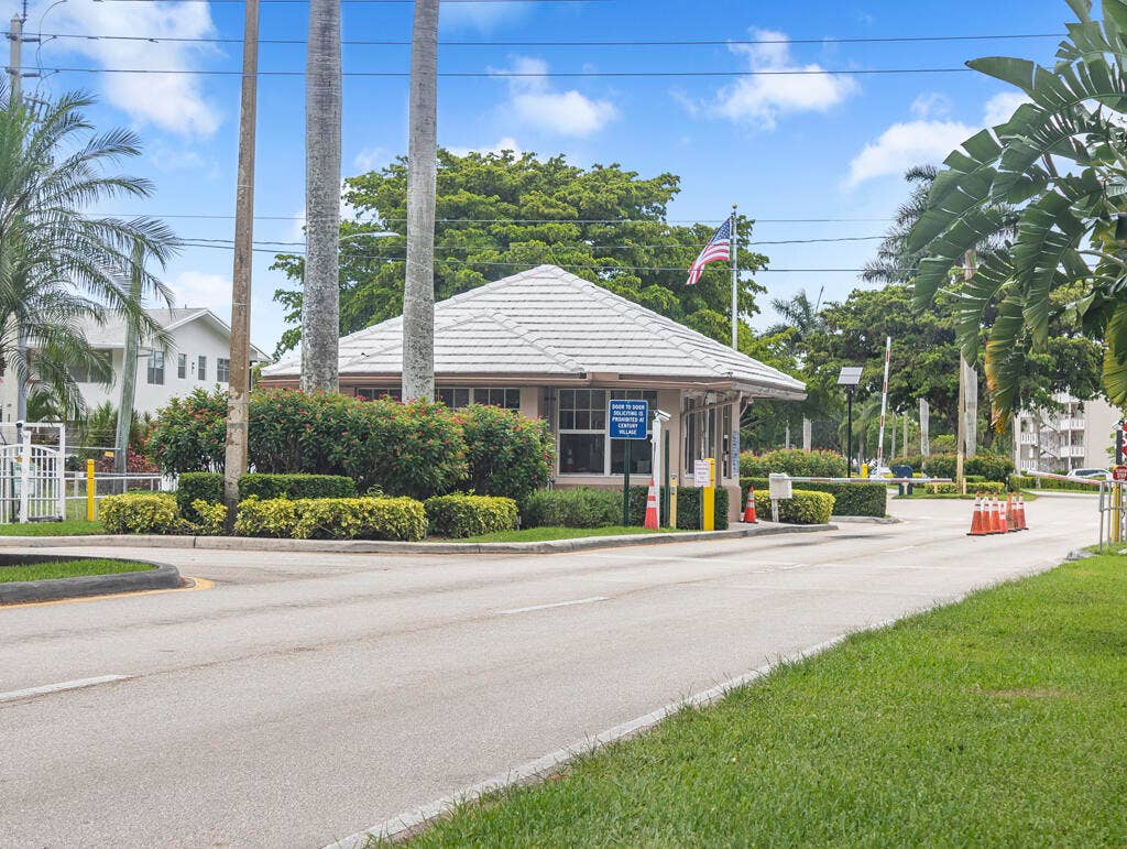 67 Sussex C, #67, West Palm Beach, FL 33417 Entrance