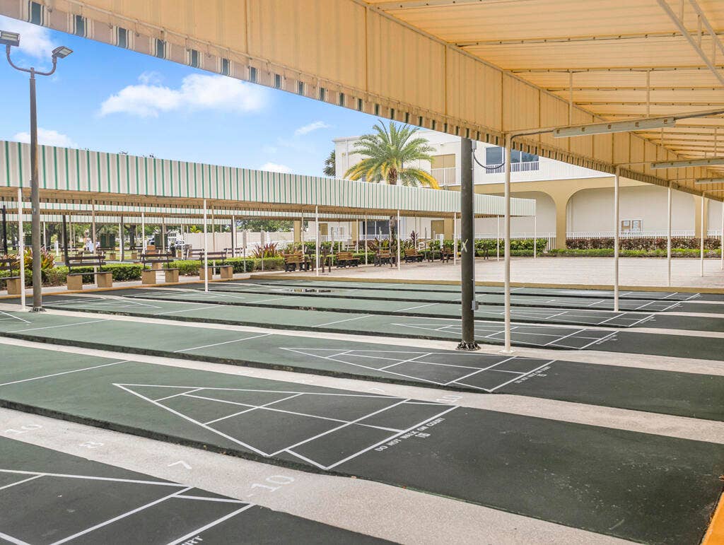 67 Sussex C, #67, West Palm Beach, FL 33417 Shuffleboard Courts