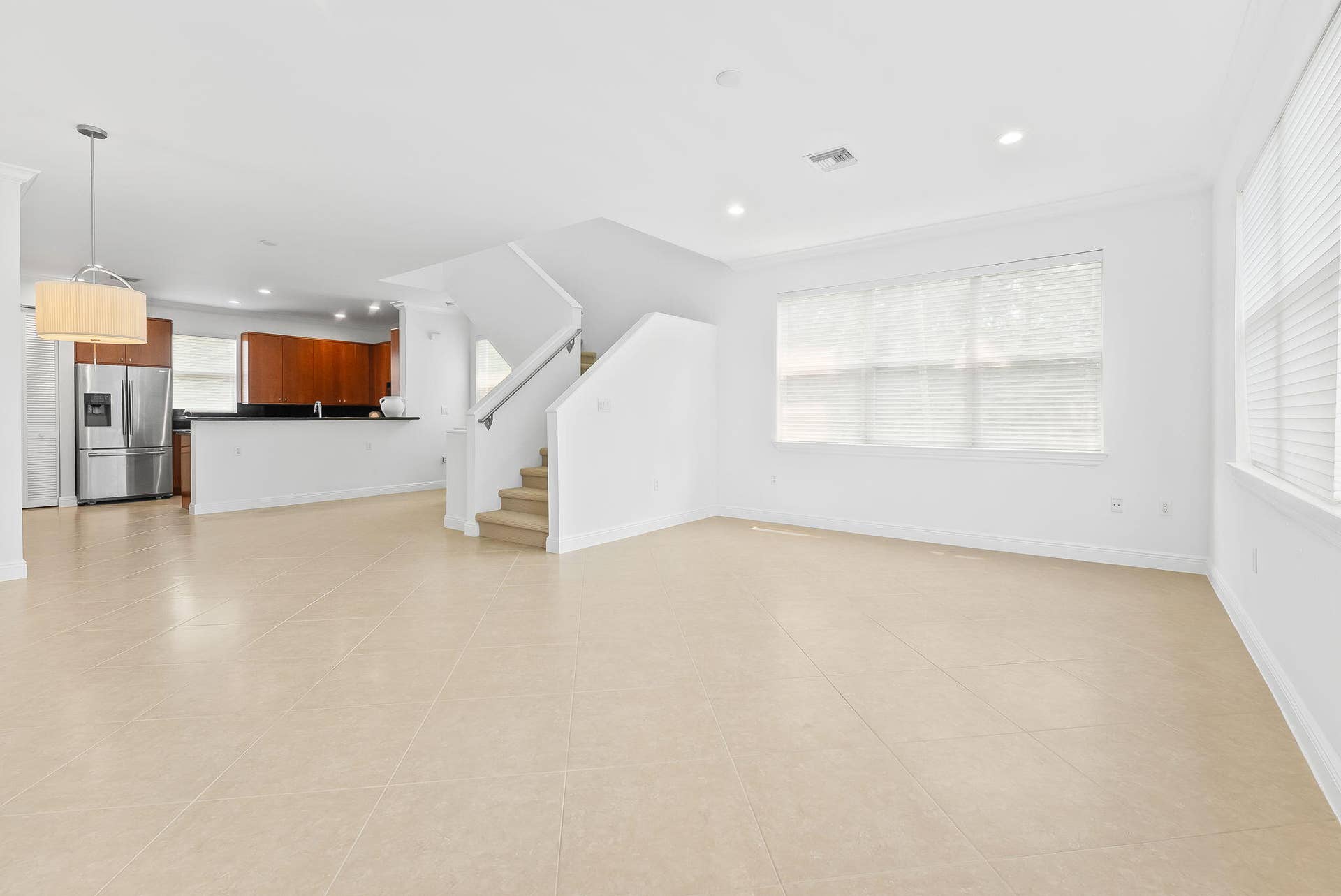 725 SW 4th Avenue, Fort Lauderdale, FL 33315 34-web-or-mls-DSC01408