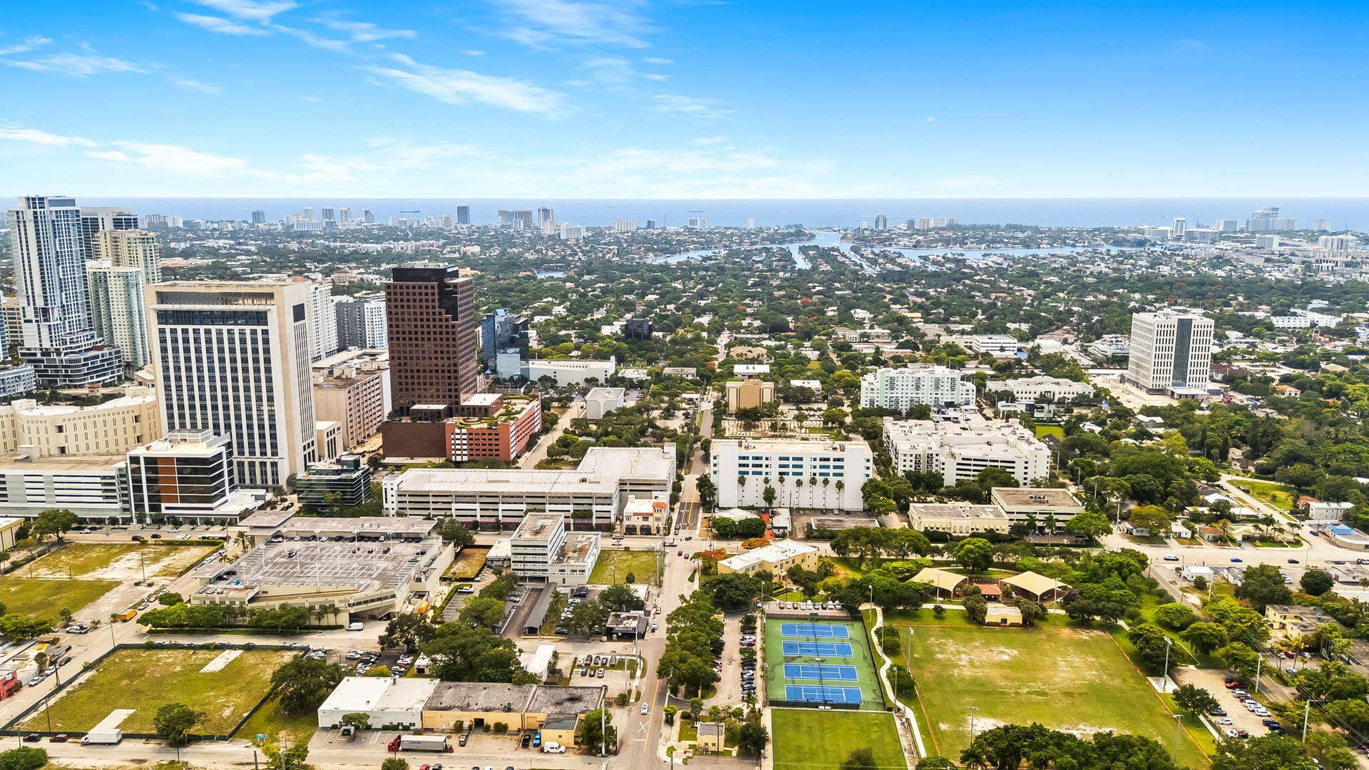 725 SW 4th Avenue, Fort Lauderdale, FL 33315 3-web-or-mls-DJI_20260617113839_0383_D