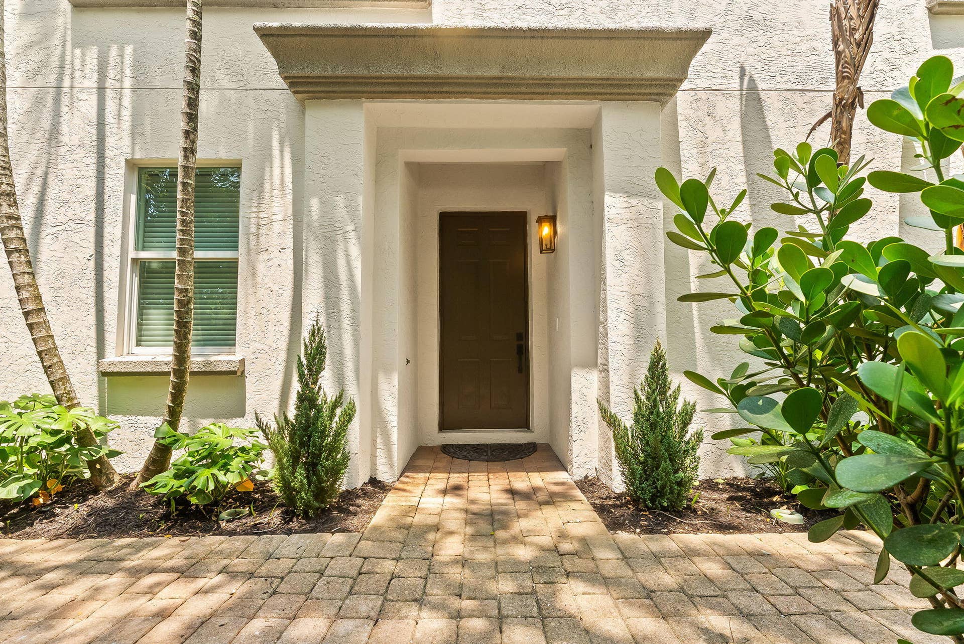 725 SW 4th Avenue, Fort Lauderdale, FL 33315 38-web-or-mls-DSC01424