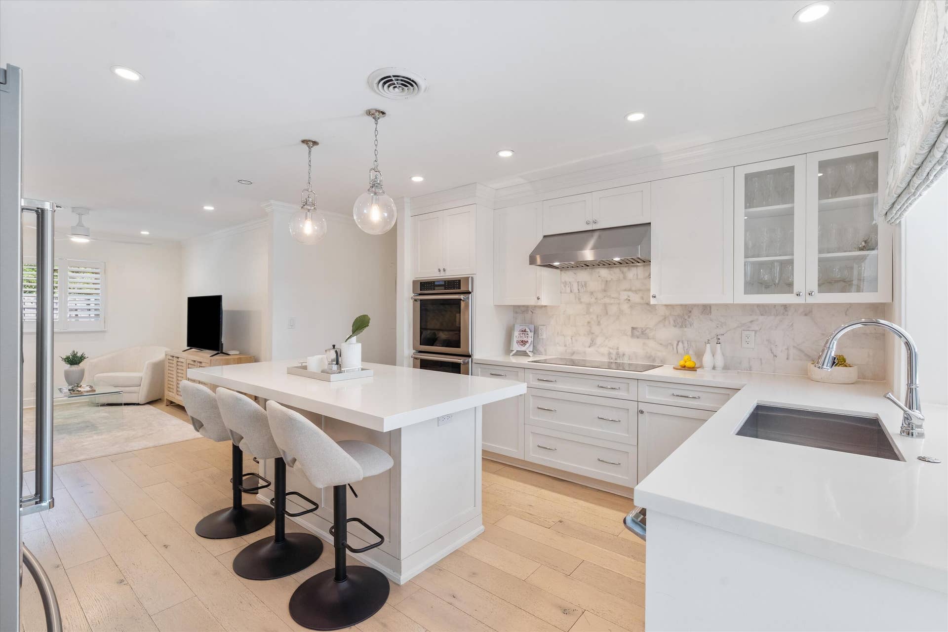 2889 NE 26th Street, Fort Lauderdale, FL 33305 11_beyc6a456cf45b3ff