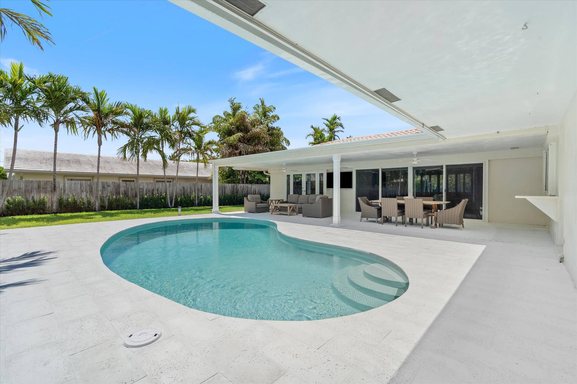 2889 NE 26th Street, Fort Lauderdale, FL 33305 24_beyc6a456d18628e3