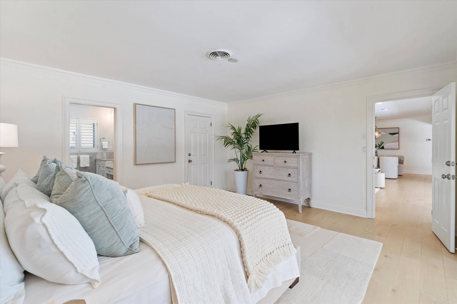 2889 NE 26th Street, Fort Lauderdale, FL 33305 06_beyc6a456ce4a1741
