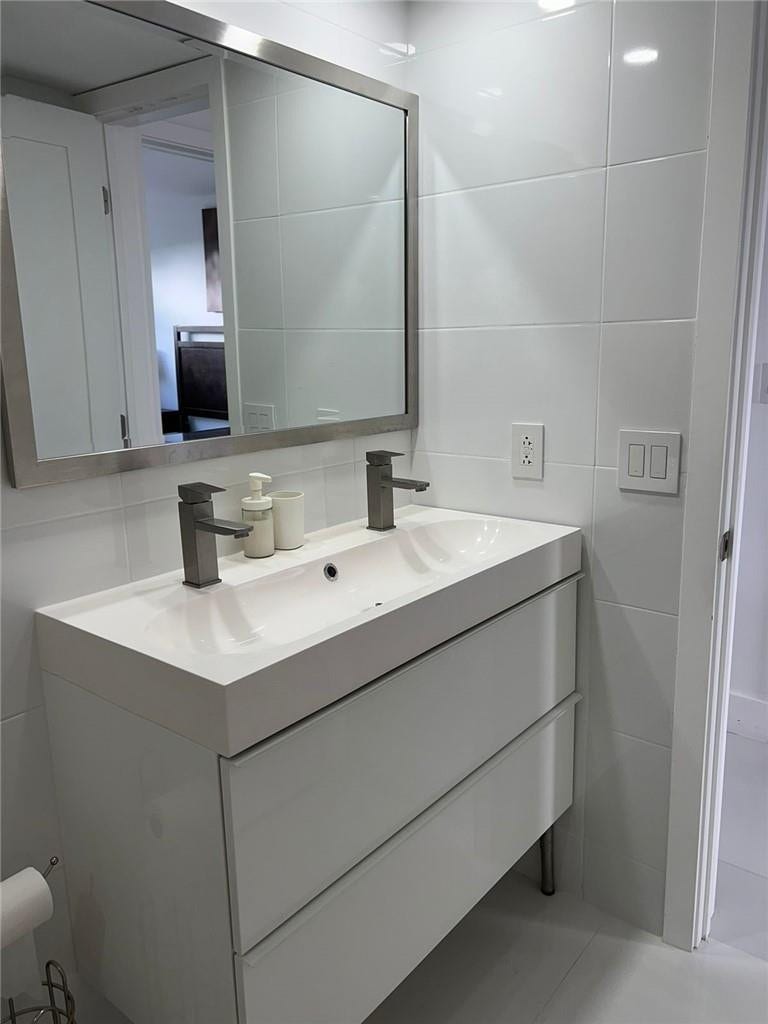625 Antioch Avenue, #107, Fort Lauderdale, Fort Lauderdale, FL 33304 Photo 16
