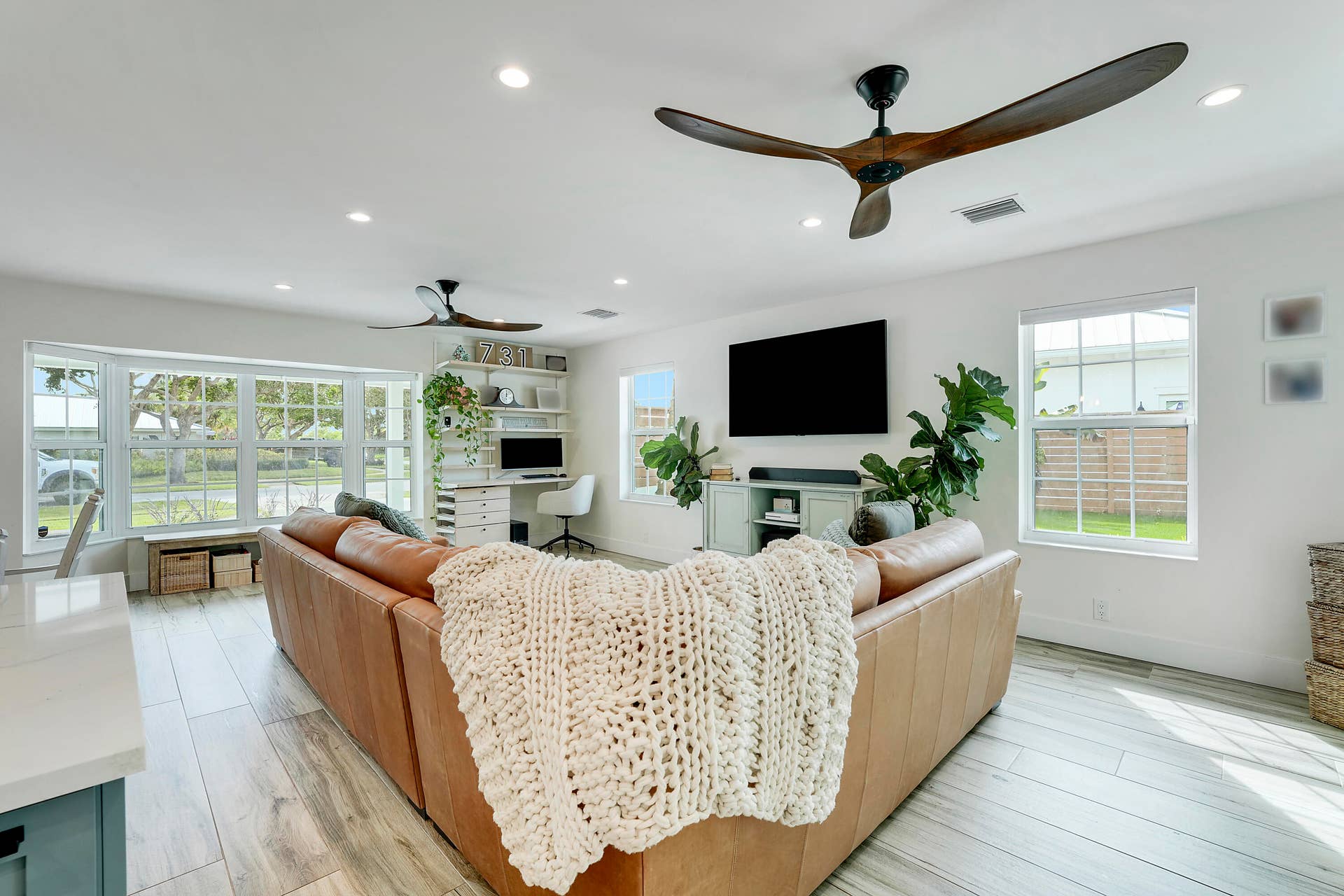 731 Cruiser Road S, North Palm Beach, FL 33408 House-9