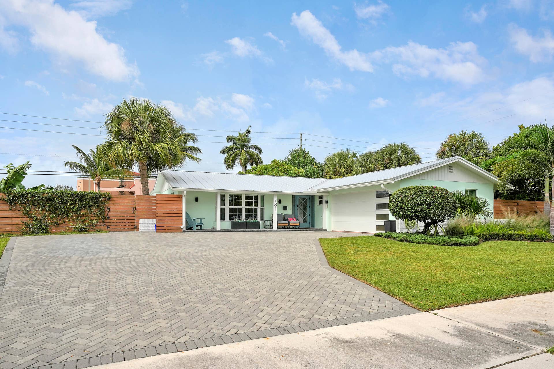 731 Cruiser Road S, North Palm Beach, FL 33408 House-39