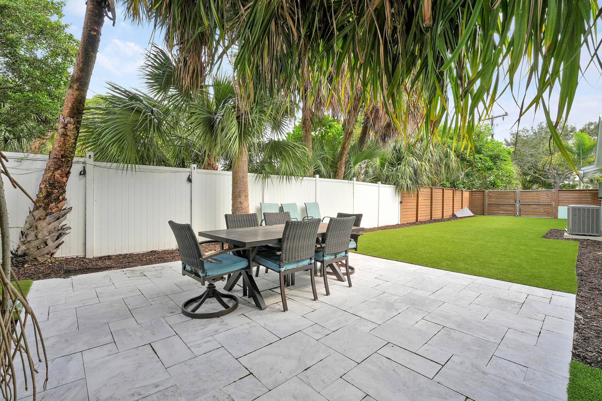 731 Cruiser Road S, North Palm Beach, FL 33408 House-26