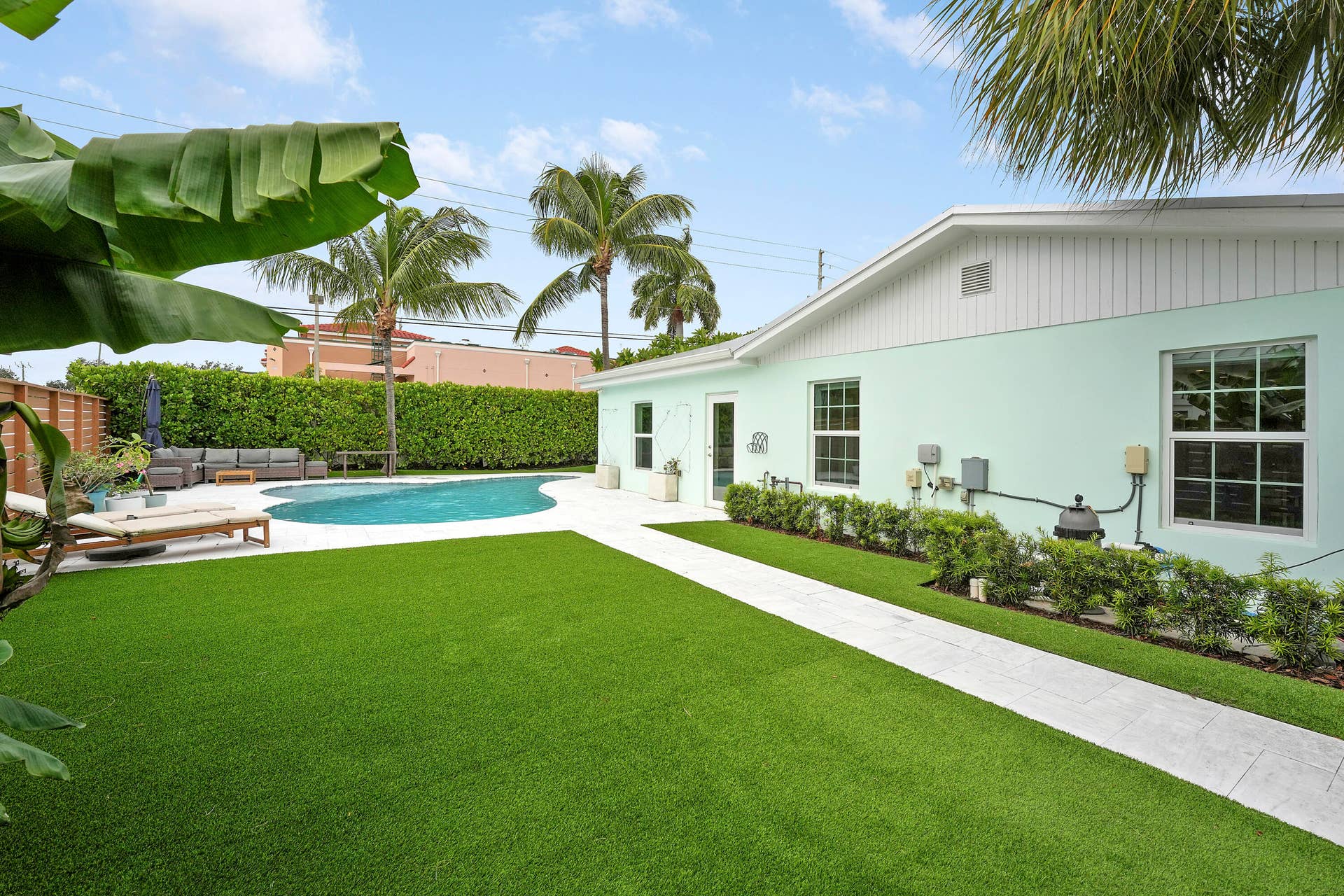 731 Cruiser Road S, North Palm Beach, FL 33408 House-32
