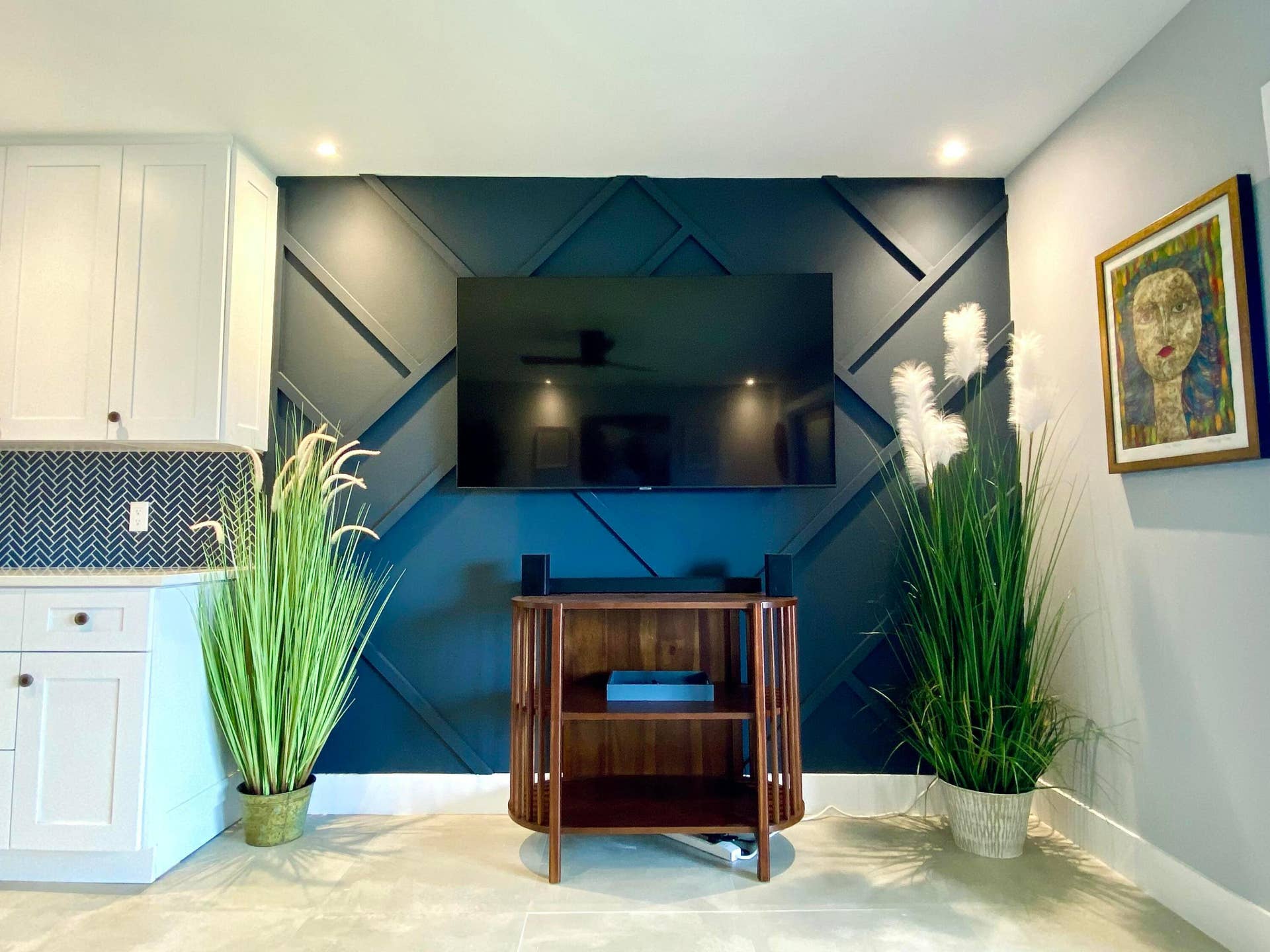 342 Southwind Drive, #205, North Palm Beach, FL 33408 Accent Wall