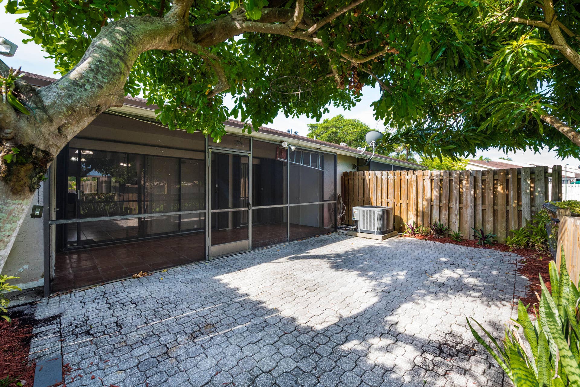 1013 NW 53rd Street, Deerfield Beach, FL 33064 1013NW53rdStDeerfieldBeach-22