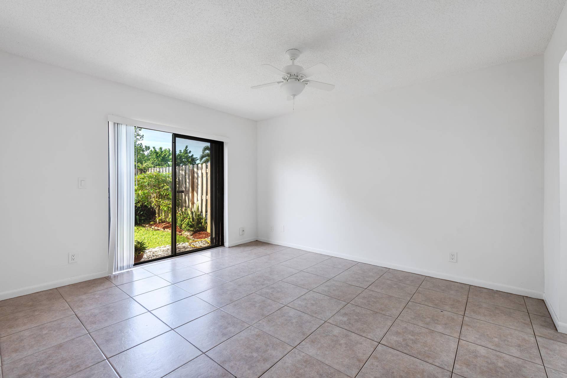 1013 NW 53rd Street, Deerfield Beach, FL 33064 1013NW53rdStDeerfieldBeach-14