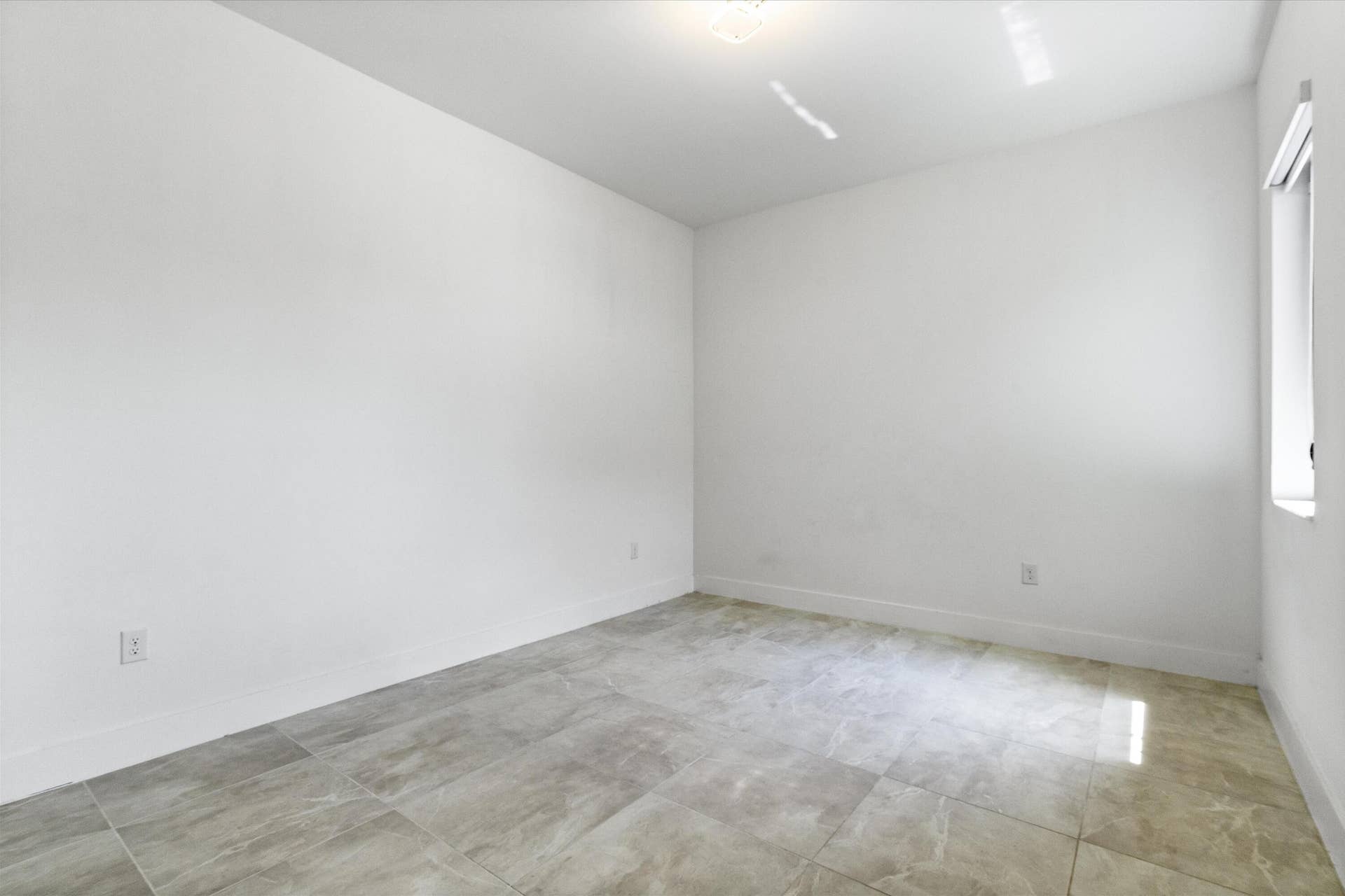 Guest bedroom 1st floor