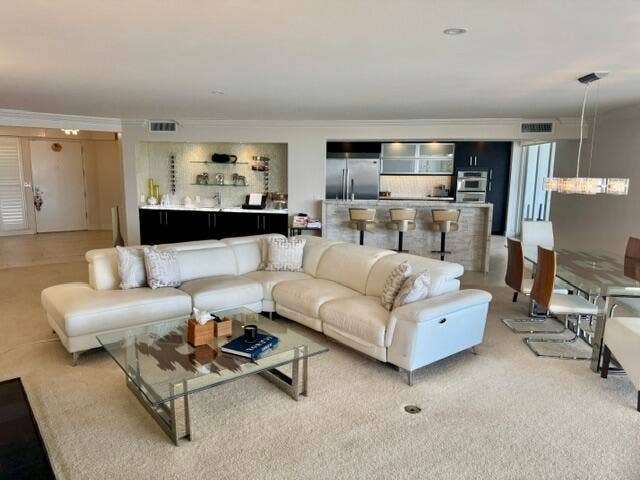 3100 NE 47th Court, #401, Fort Lauderdale, FL 33308 IMG_2576