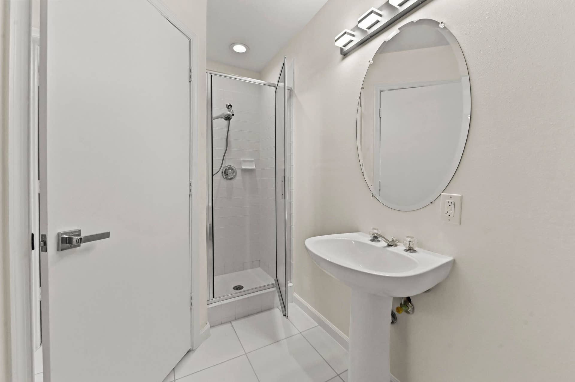 6226 Water Lilly Lane, Boynton Beach, FL 33437 21 Bathroom 01