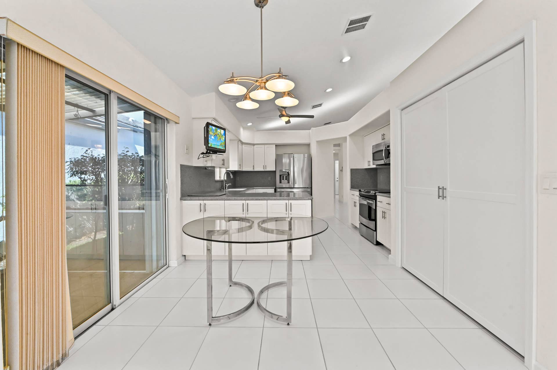 6226 Water Lilly Lane, Boynton Beach, FL 33437 15 Kitchen 01