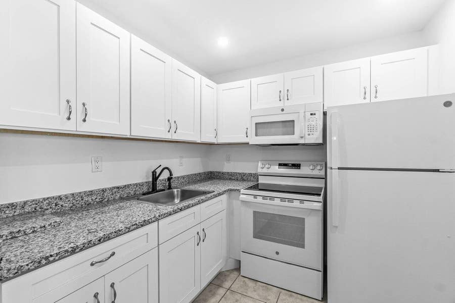 Property photo for 52 Kingswood C, West Palm Beach, FL