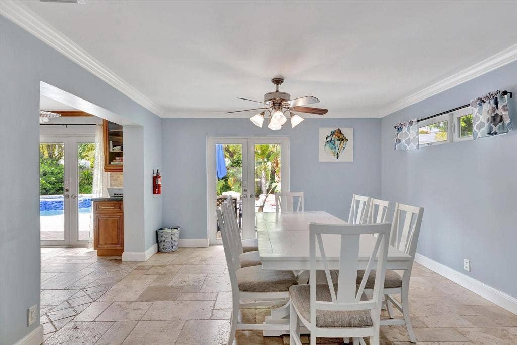 925 NE 25th Avenue, Pompano Beach, FL 33062 p17