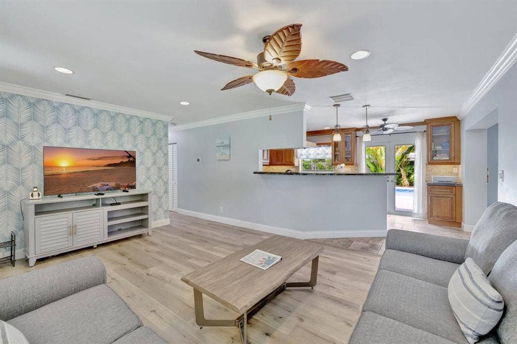 925 NE 25th Avenue, Pompano Beach, FL 33062 p5