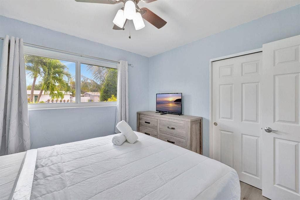 925 NE 25th Avenue, Pompano Beach, FL 33062 p29