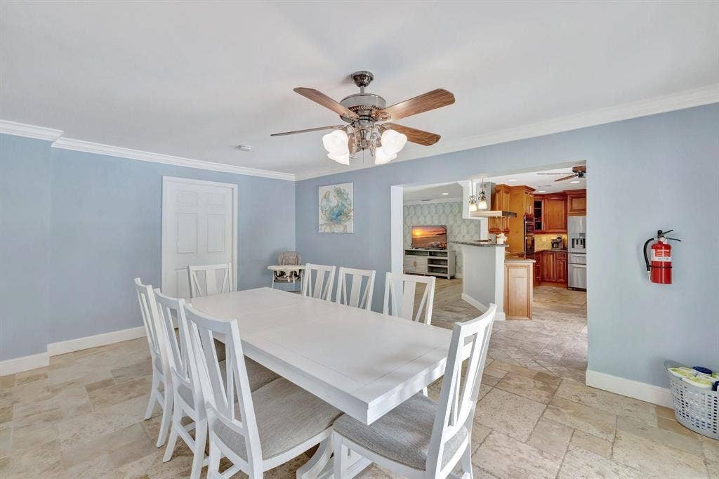 925 NE 25th Avenue, Pompano Beach, FL 33062 p15