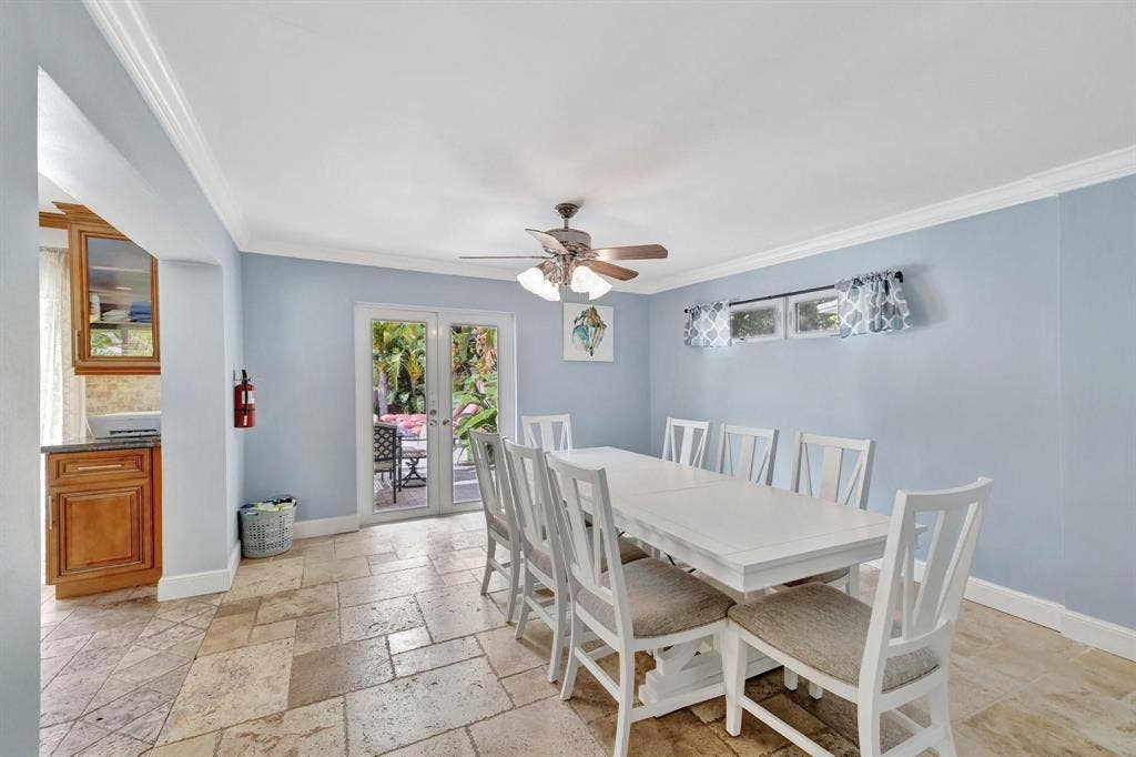 925 NE 25th Avenue, Pompano Beach, FL 33062 p16