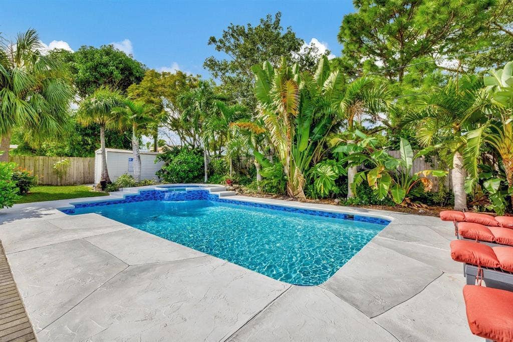 925 NE 25th Avenue, Pompano Beach, FL 33062 p33