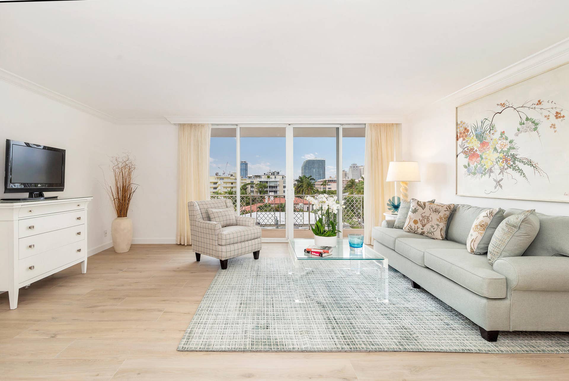 354 Chilean Ave 6C Living Room