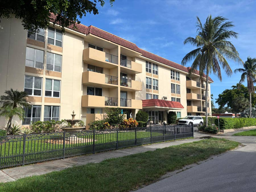 Property photo for 1000 Spanish River Road, #3c, Boca Raton, FL