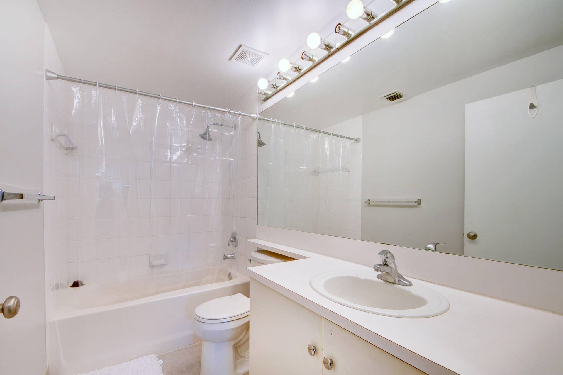 720 S Sapodilla Avenue, #208, West Palm Beach, FL 33401 22_apartment (22)