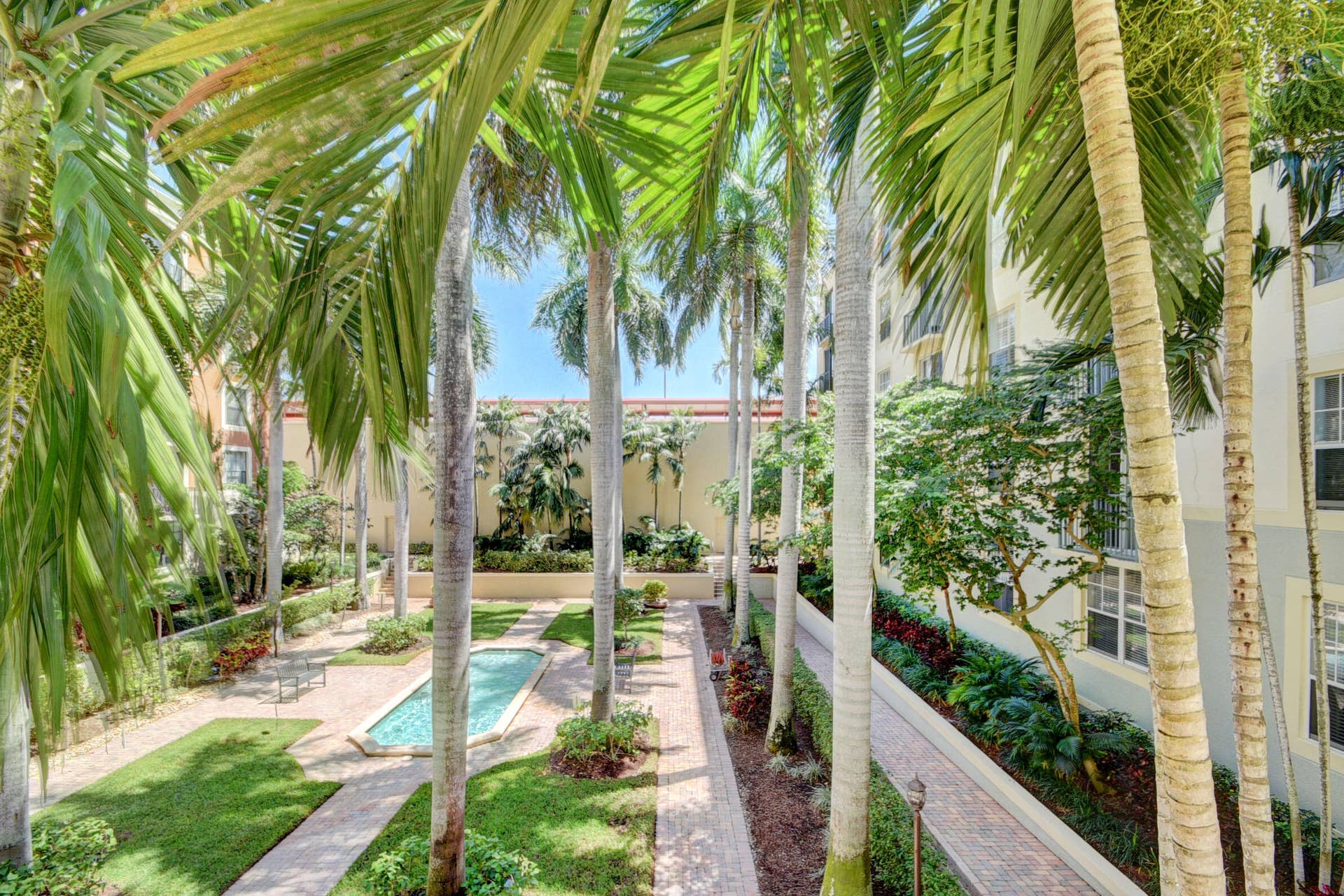 720 S Sapodilla Avenue, #208, West Palm Beach, FL 33401 15_apartment (15)