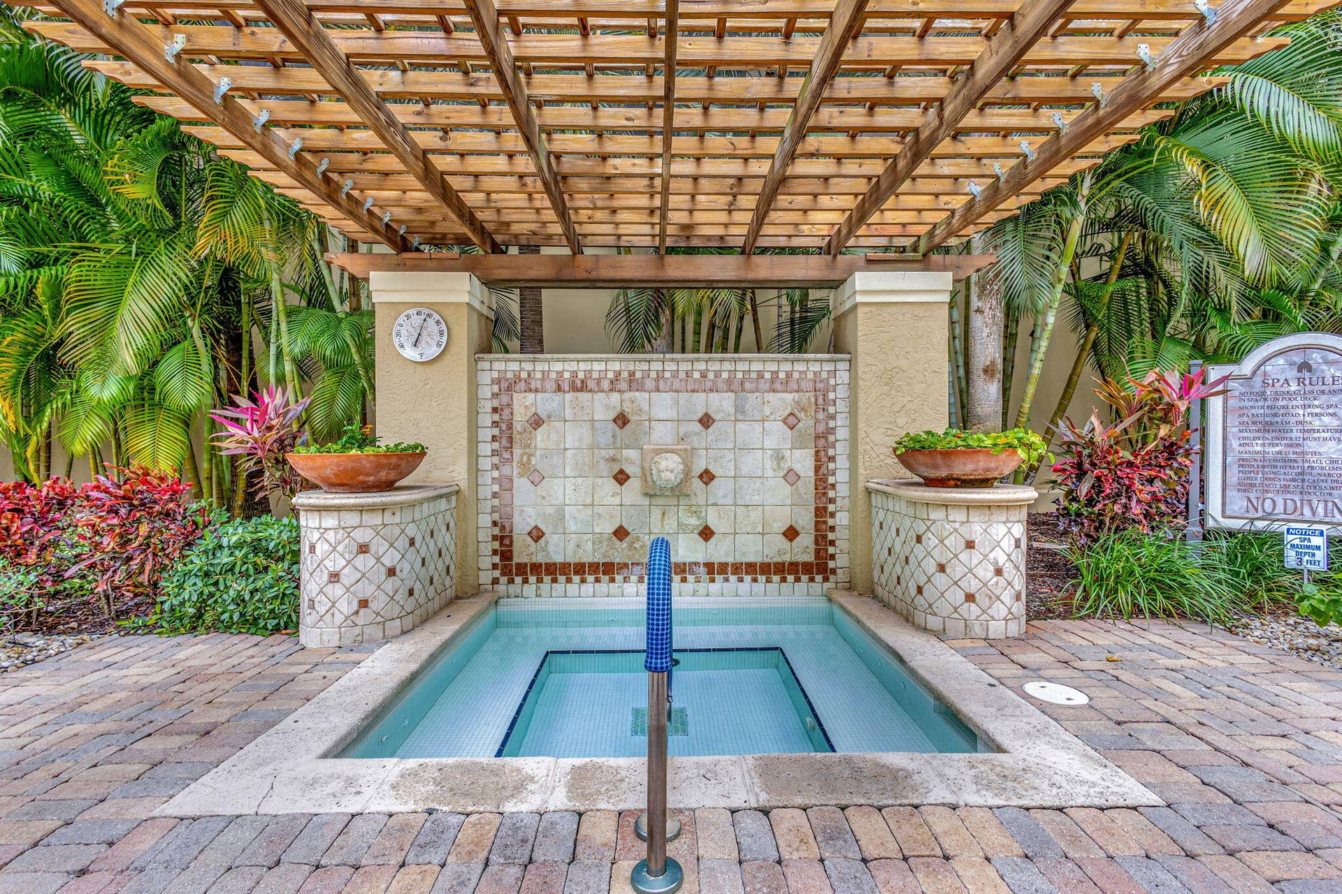 720 S Sapodilla Avenue, #208, West Palm Beach, FL 33401 2-web-or-mls-3-180