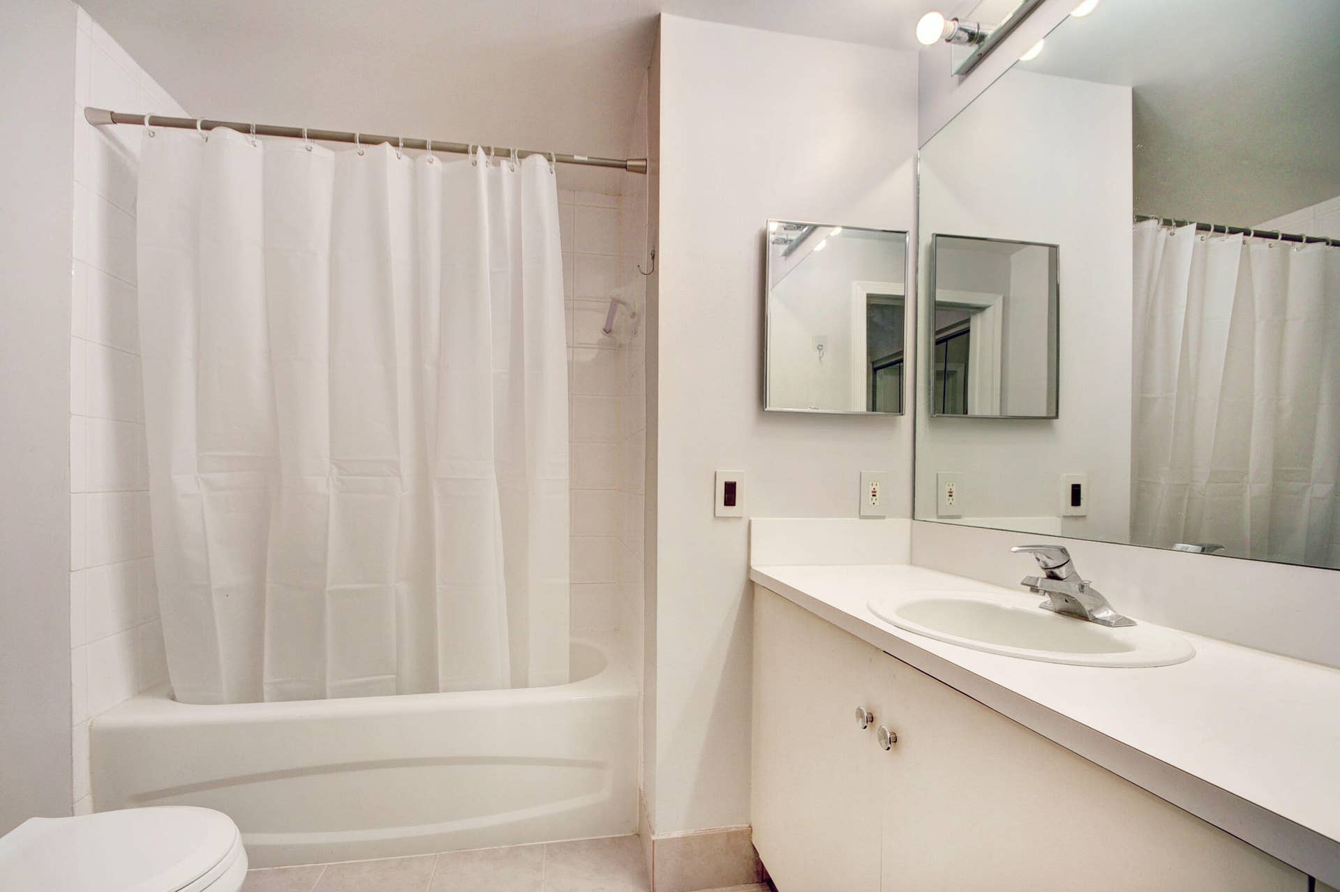 720 S Sapodilla Avenue, #208, West Palm Beach, FL 33401 25_apartment (25)