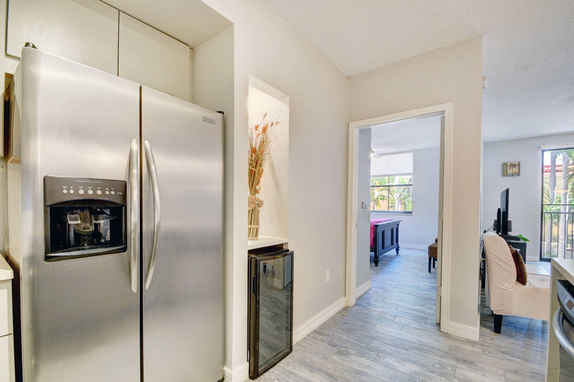 720 S Sapodilla Avenue, #208, West Palm Beach, FL 33401 08_apartment (8)