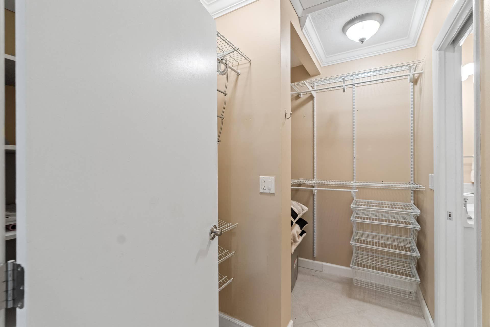 8666 Bella Vista Drive, #111, Boca Raton, FL 33433 Primary bedroom walk-in closet
