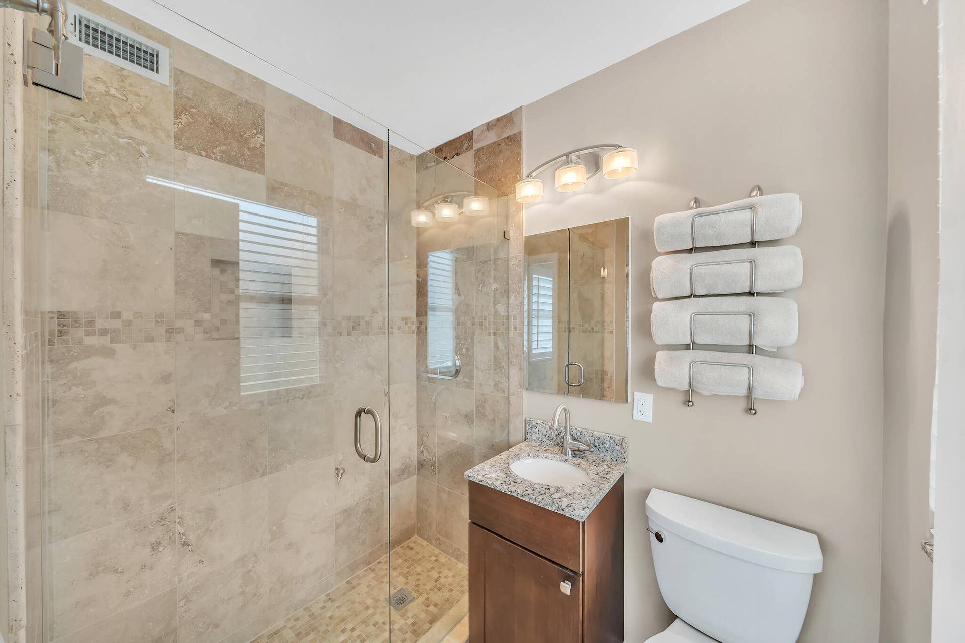 1221 Hillsboro Mile, #42b, Hillsboro Beach, FL 33062 5 Guest Bathroom