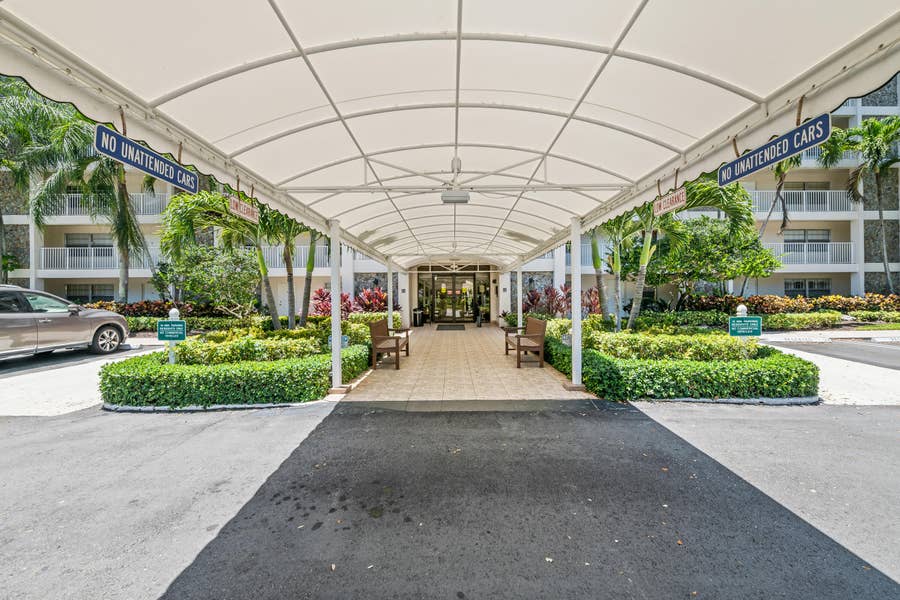 Property photo for 3510 Oaks Way, #406, Pompano Beach, FL
