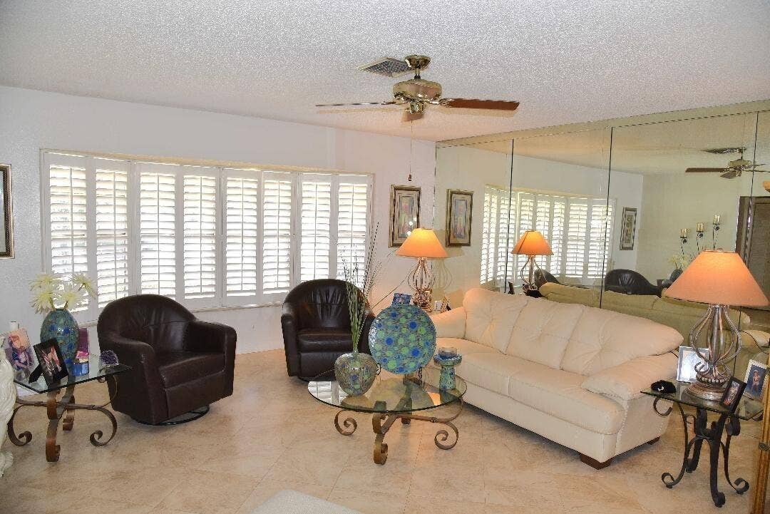 11500 SW 3rd Street, Plantation, FL 33325 living room